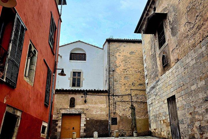 Entdecken Sie Girona Geschichte und versteckte Juwelen