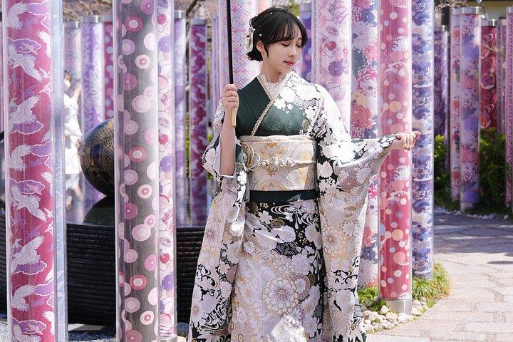 京都の嵐山着物レンタル、無料でヘアスタイリング