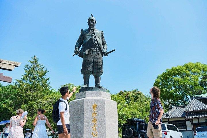 Osaka Castle Night Walk & Guided Tour