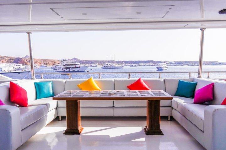 Premium Ras Mohammed & White Island: Breakfast-Lunch-Water Slide