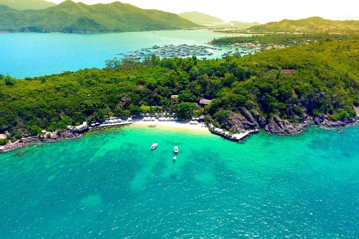 Nha Trang Excursion d'aventure marine avec pêche et barbecue sur la plage