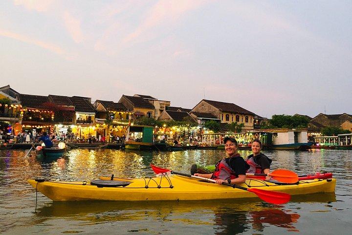 Sunset Paddle and Lantern Town