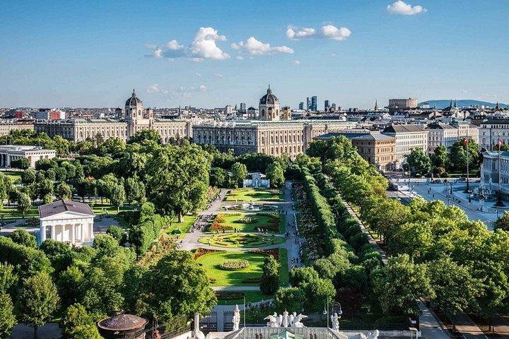 Classic 1 Hour Vienna Rickshaw Private Tour