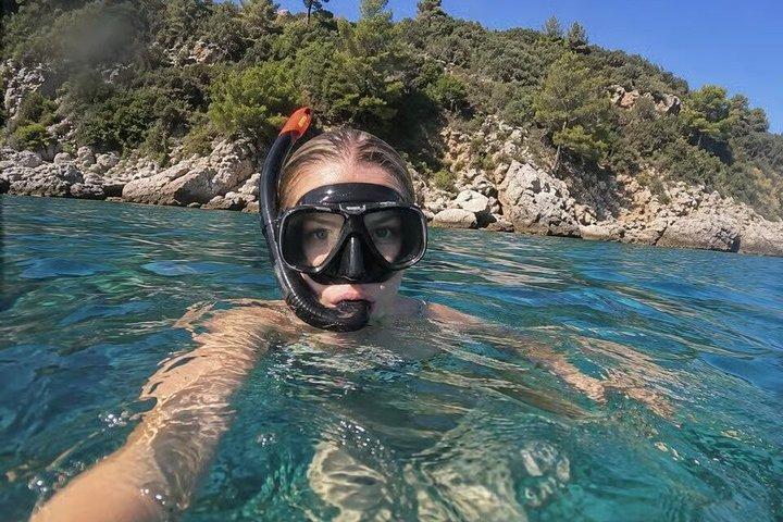 Boat Snorkeling Adventure: Nice-Mala cave-bay of Villefranche