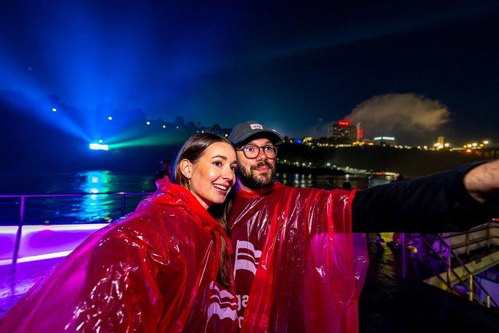 Niagara Falls Night Tour with Fireworks Cruise