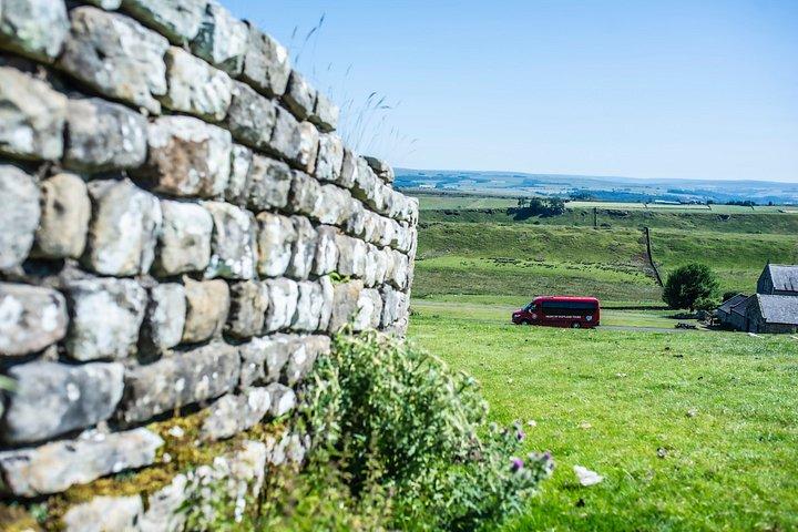 Rosslyn Chapel and Hadrian's Wall Small Group Tour from Edinburgh