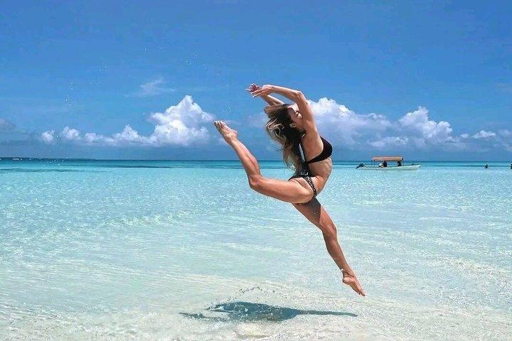 Privat halvdags delfiner och snorkling i Mnemba