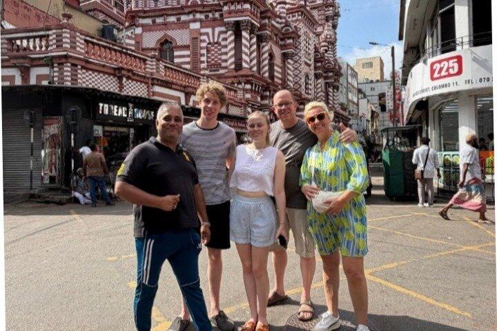 Safari Colombo Tuk Tuk con guía amigable (Todo Incluido)