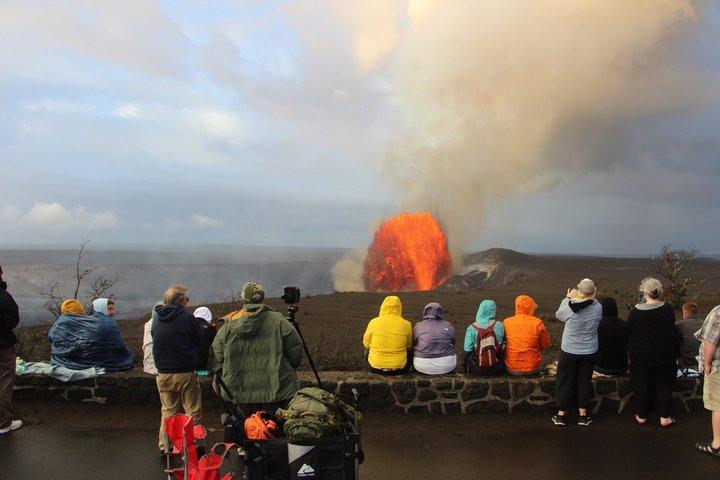 La guida privata si incontra nel Parco Nazionale dei Vulcani delle Hawaii