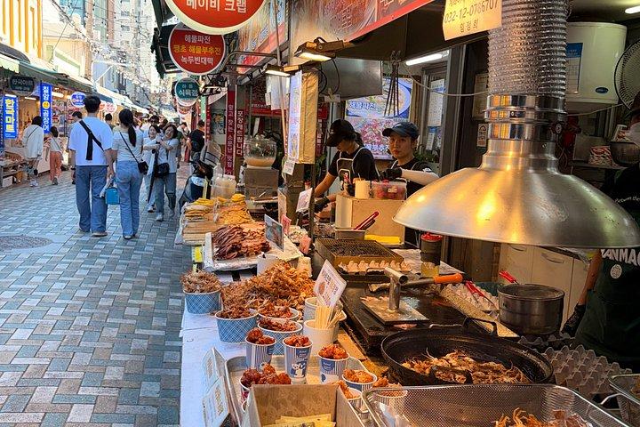Customizable Private Busan Highlights Tour with a Local Guide
