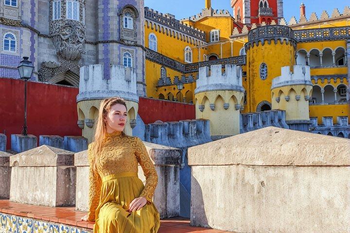 Sintra: Guided Tour of Pena and Monserrate Palace with Tickets