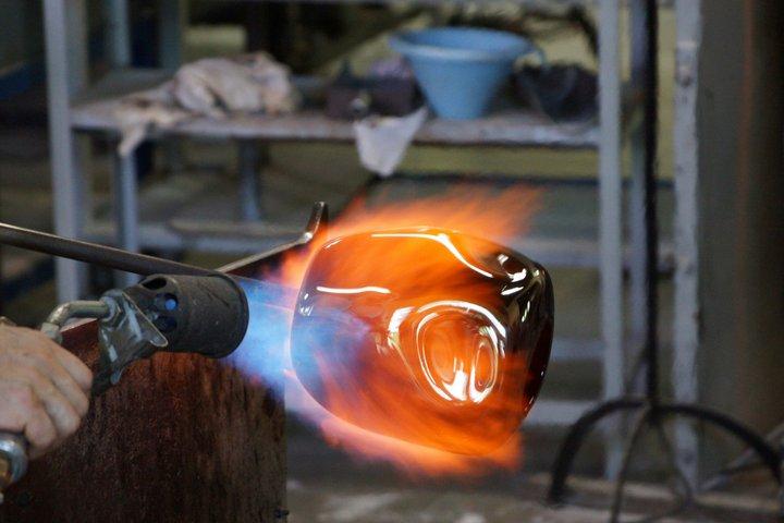 Murano Glass Factory Experience: Boat Ride and Live Demonstration