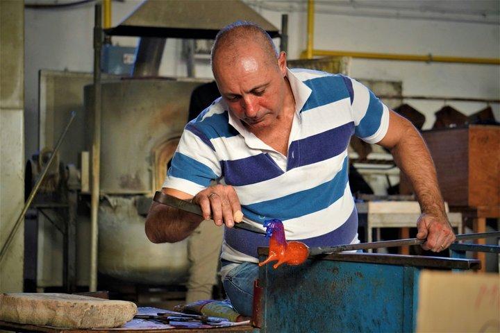 Murano Glass Factory Experience: Boat Ride and Live Demonstration