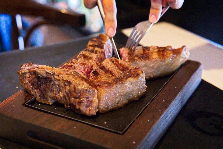 ポルテーニョ小グループフード＆ワインツアー（地元の味付き）