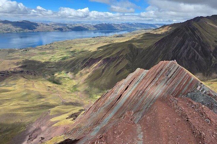 クスコ・フレキシブル全日ツアーからのプライベート・パレイ・プンチュ山ツアー