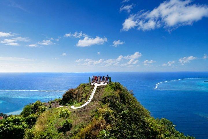 プライベートツアーMoorea 4WD : Magic Mountain Pineapple Road Belvedere