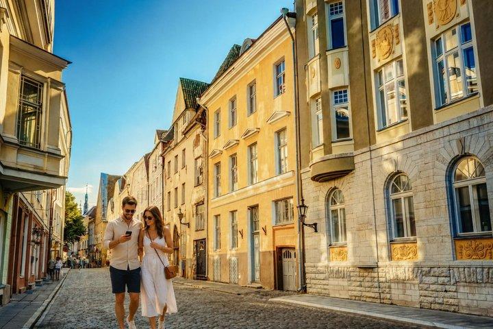 Tallinn chasse au trésor & Highlights visite à pied autonome