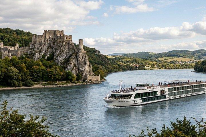 DAY TRIP & CRUISE ウィーン、ブダペスト、ブラチスラヴァ - 3カ国