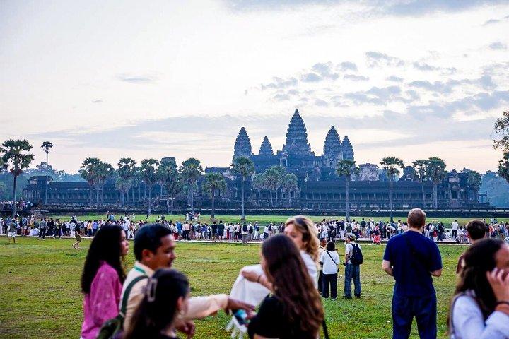 Angkor Wat solopgang eller solnedgang tur med guide fra Siem Reap