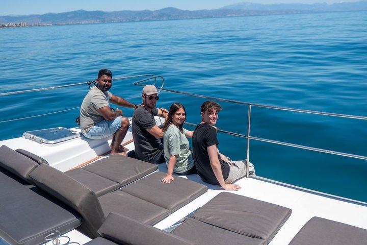 Benalmádena Catamarán: Delfines, Tapas y Baños en el mar 2h 30min