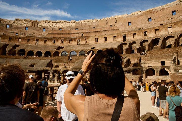 Visita guiada ao Coliseu de Roma com acesso ao Fórum Romano e Arena