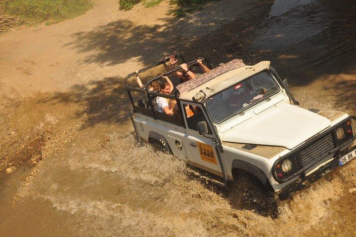 Full-Day Jeep Safari & Green Canyon Boat Tour with Lunch