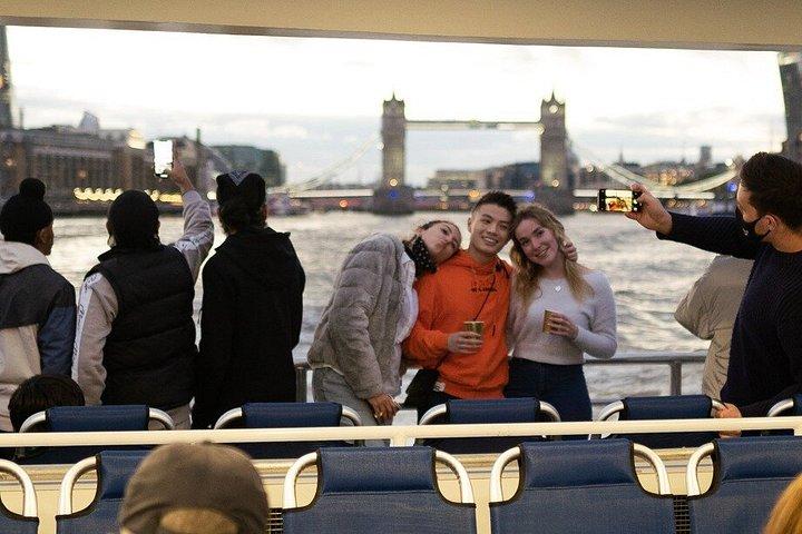 ロンドンセントポール大聖堂とウーバーボートリバーパス1日