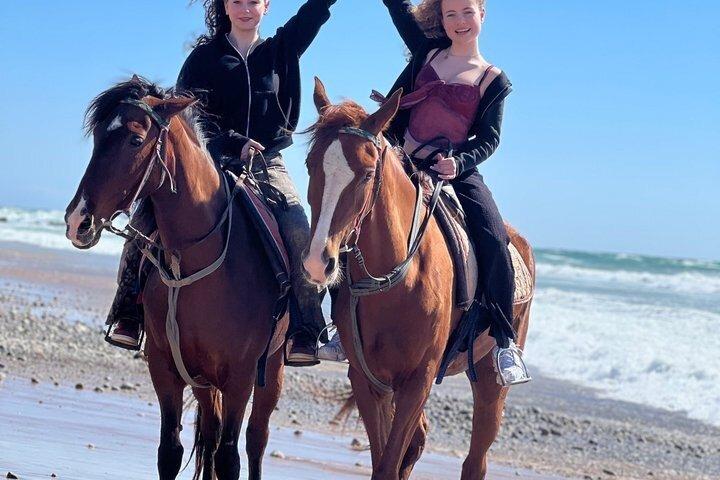Esperienza a cavallo di Agadir sulla spiaggia con opzione tramonto