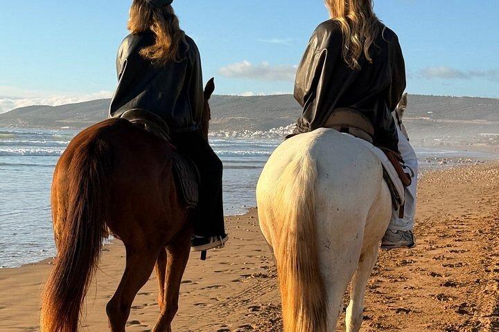 サンセットオプション付きビーチでのアガディール乗馬体験