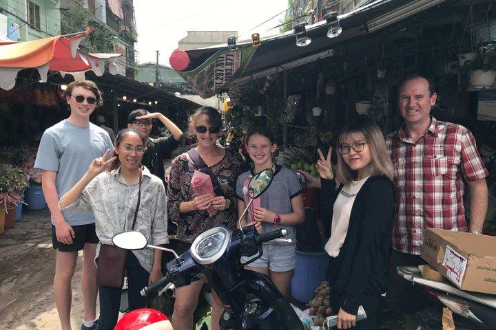 Sightseeing Saigon durch die Zeit Geheimbunker & alte Nachbarschaften