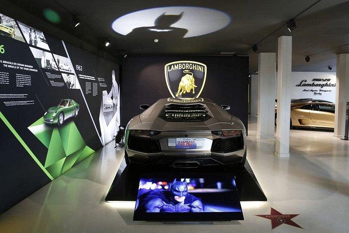 ボローニャ: ランボルギーニミュージアム入場券と工場見学