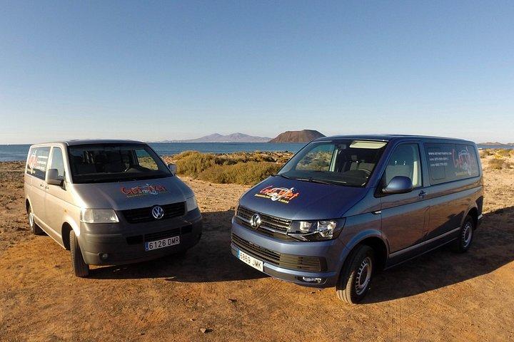 コラレホ発、イスラ・デ・ロボス島へのシュノーケリングツアーに参加しよう
