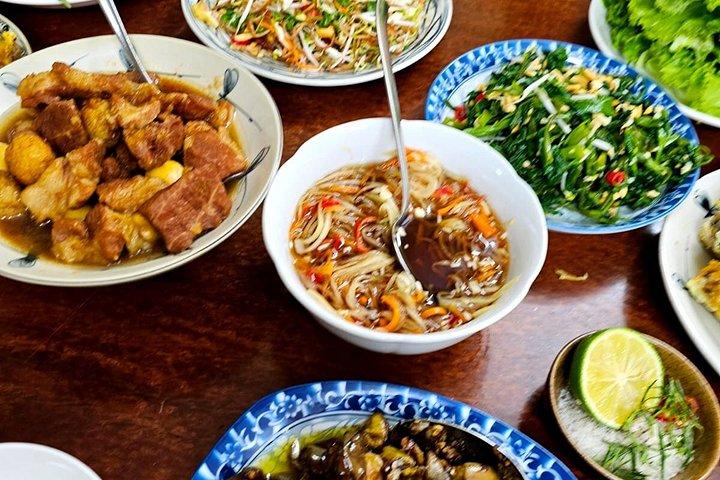 デュエンシェフの家庭料理教室と市場ツアー