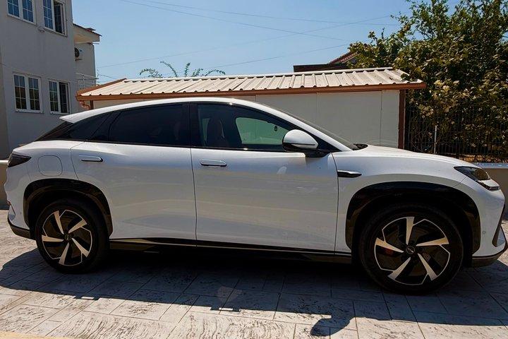 Ergys Airport Transfer