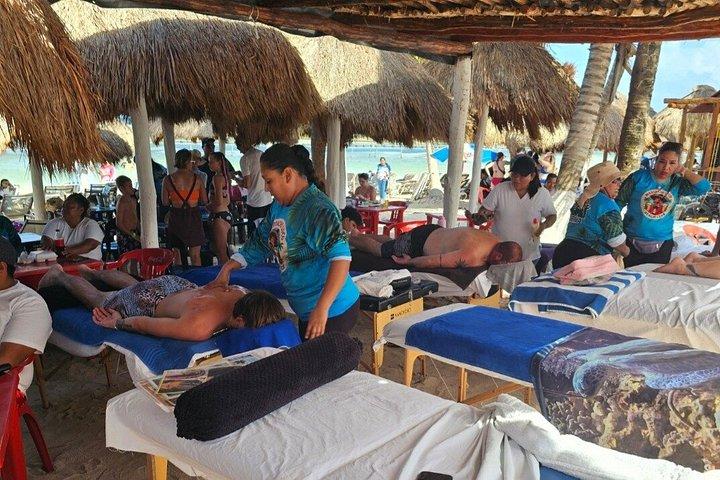 El Mariachi Loco Beach Club