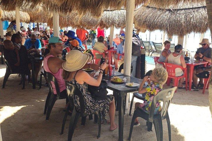 El Mariachi Loco Beach Club