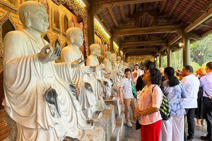 Hanoi: Deluxe dagtocht verkennen Bai Dinh Pagoda, Trang An Grotten