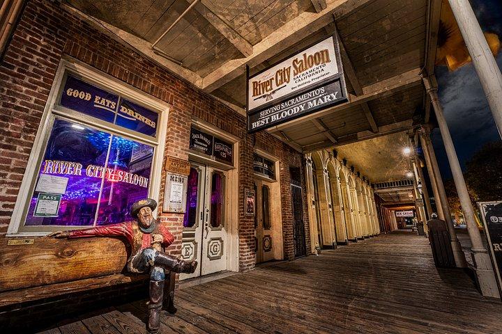 Sacramento Ghosts Boos and Booze Haunted Pub Crawl