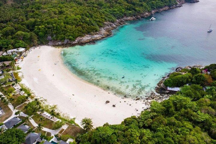 プーケット：プライベートパンガー湾＆ジェームズボンド島ボートツアー
