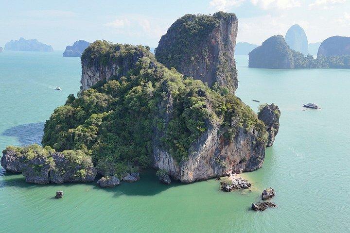 プーケット：プライベートパンガー湾＆ジェームズボンド島ボートツアー