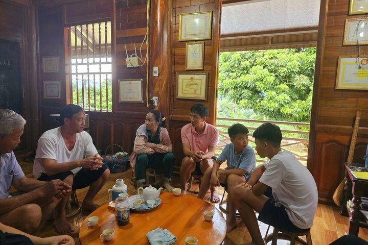 Tour en coche y a pie por Dien Bien Phu