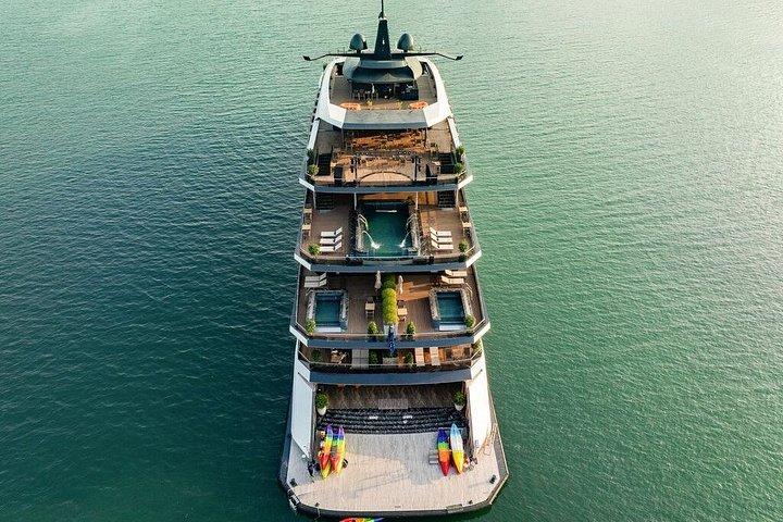 チューリップ6 - スタークルーズ：2日間ハロン湾＆ランハー湾バスタブスイート付き