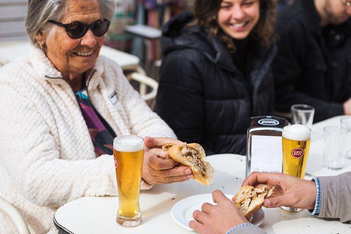 Pequeno grupo Lisboa Food Tour através de Baixa e Mouraria