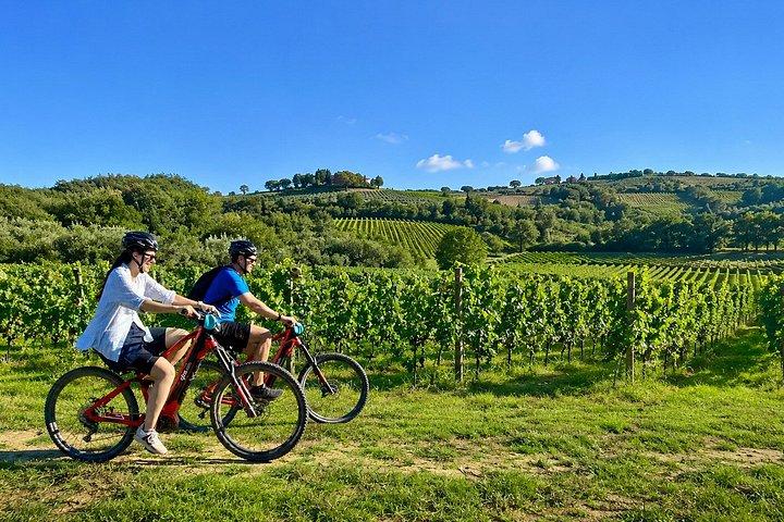 E-Bike Rental in Montepulciano GPS Navigator and Included Routes