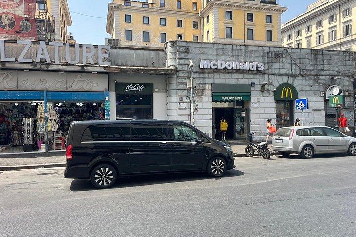 Private luxury transfer between Termini train station & Rome city