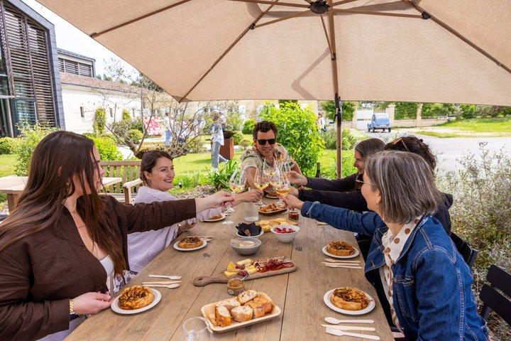 Bordeaux Wine Trails: Saint Emilion Full Day Wine and Bike Tour