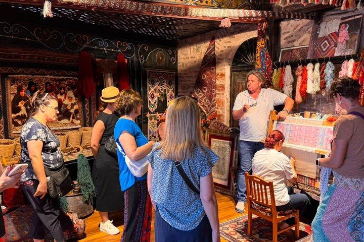 Istanbul: Old City Highlights and Grand Bazaar Shopping Tour