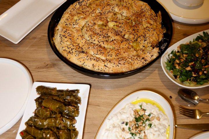 Istanbul Vegane/vegetarische Hausmannskost mit einer einheimischen Mutter