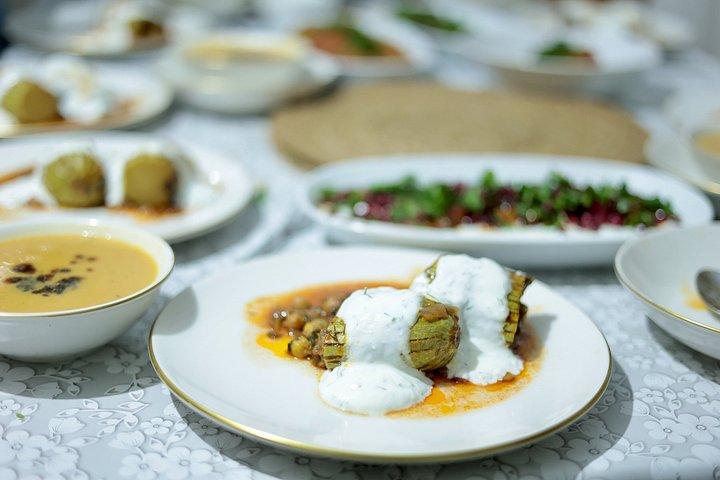 Istanbul Vegane/vegetarische Hausmannskost mit einer einheimischen Mutter