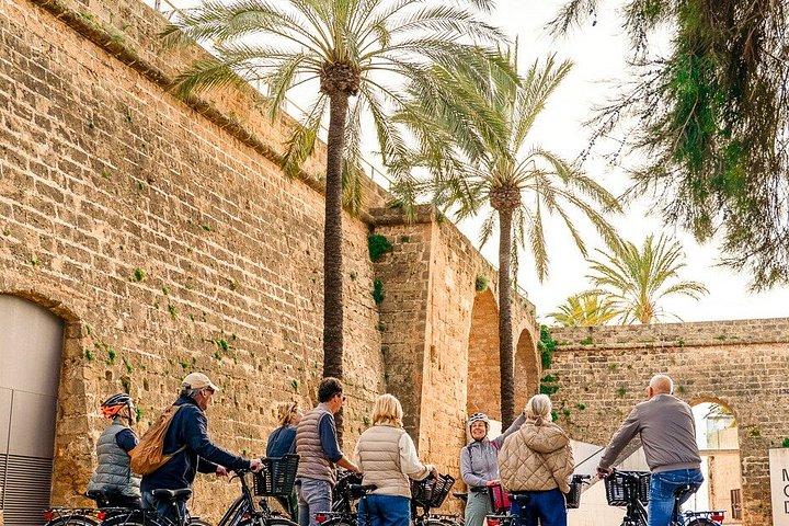 Palma de Mallorca Bike Tour with tapas